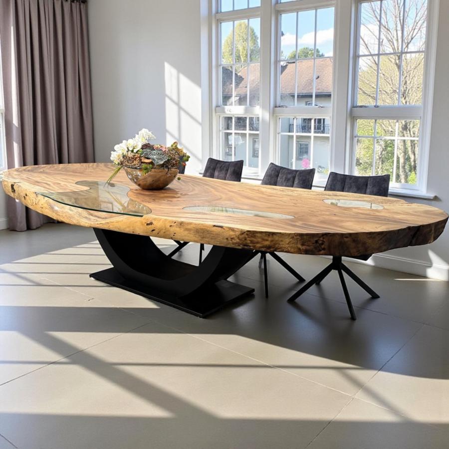 Baumscheiben Esstisch "Lakeside" aus massivem Suarholz