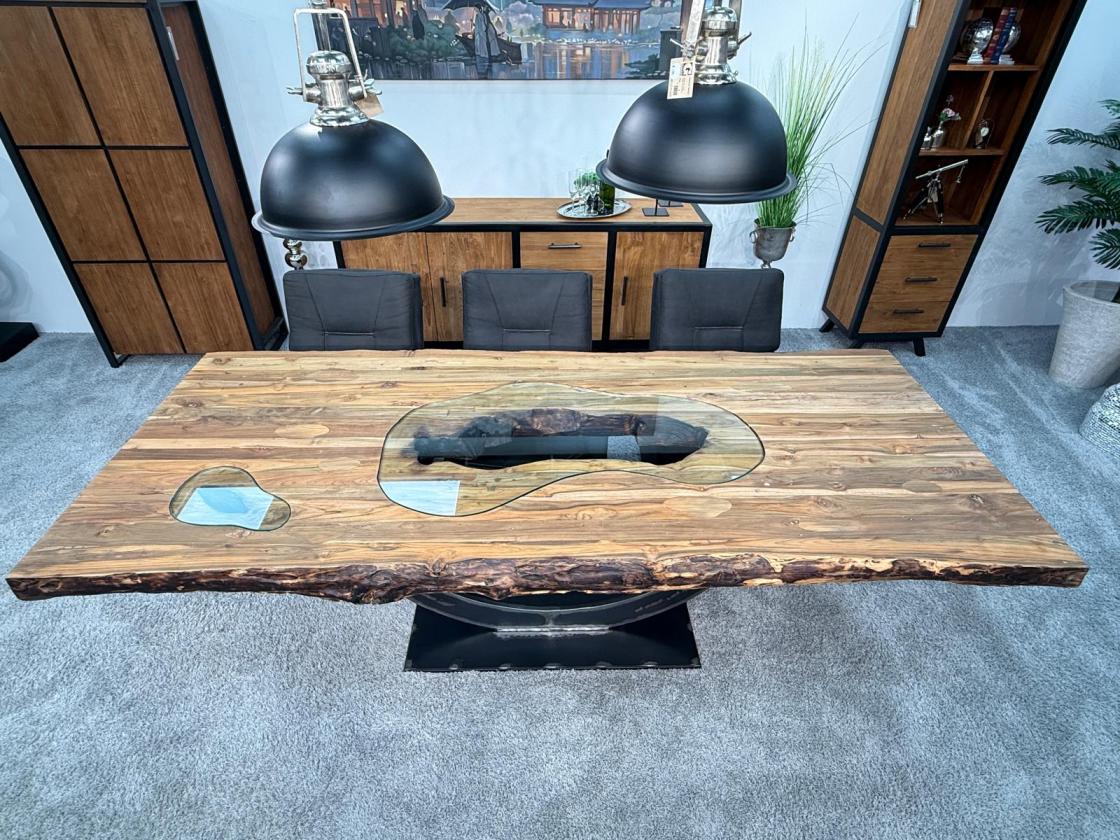 Massiver Teakholztisch mit Halbmond Stahlfuss 250cm