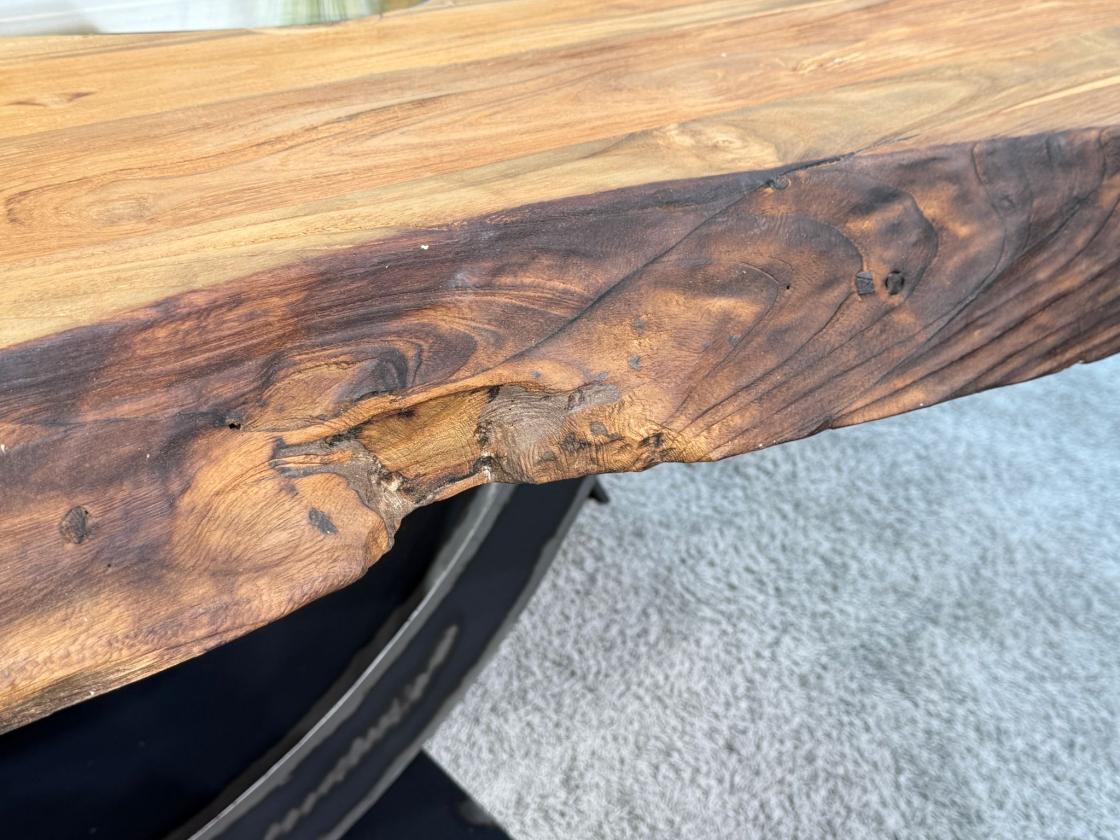 Massiver Holtisch Fusion aus recyceltem Holz