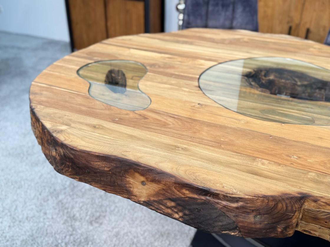 Massiver Holtisch Fusion aus recyceltem Holz