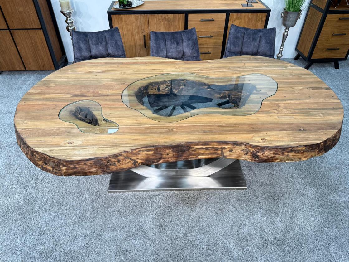 Massiver Holtisch Fusion aus recyceltem Holz