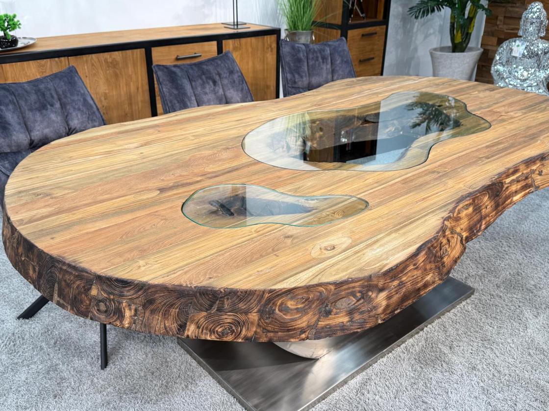 Massiver Holtisch Fusion aus recyceltem Holz