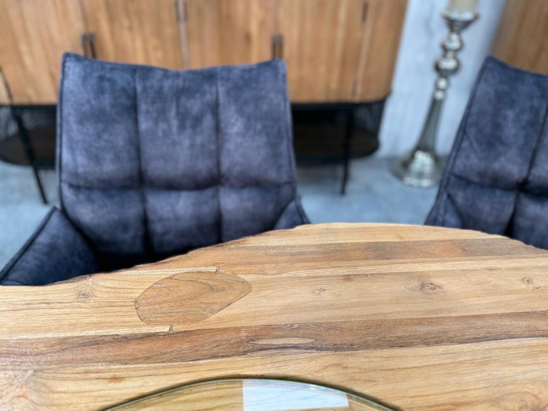 Massiver Holtisch Fusion aus recyceltem Holz