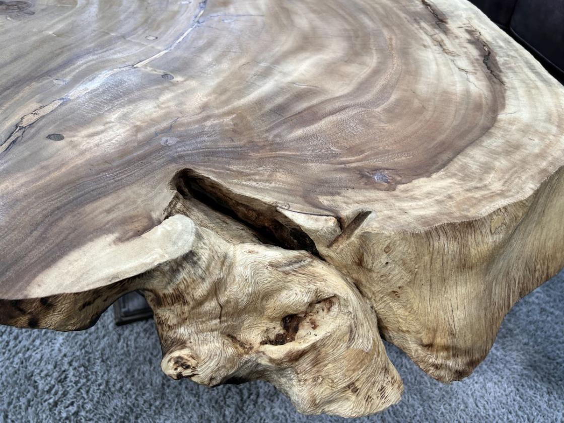 Massivholz Couchtisch "Bromo" 140 cm
