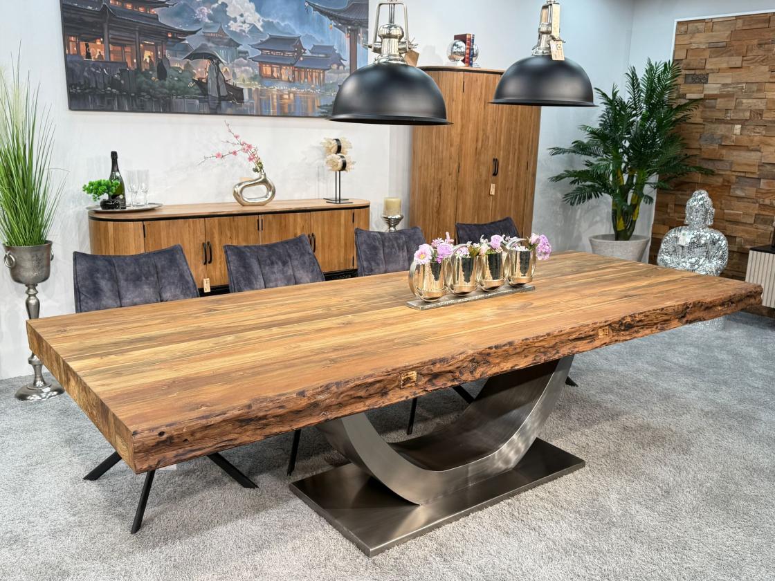 Esstisch Deep Island aus recyceltem Holz