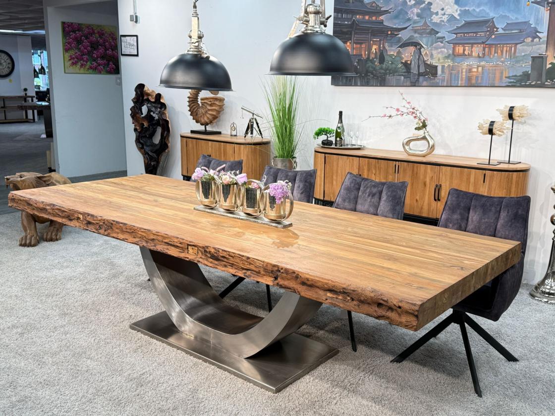 Esstisch Deep Island aus recyceltem Holz