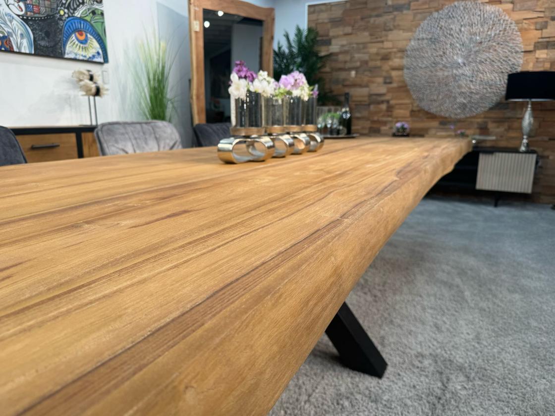 Esstisch mit Baumkante Atlanta 300 cm