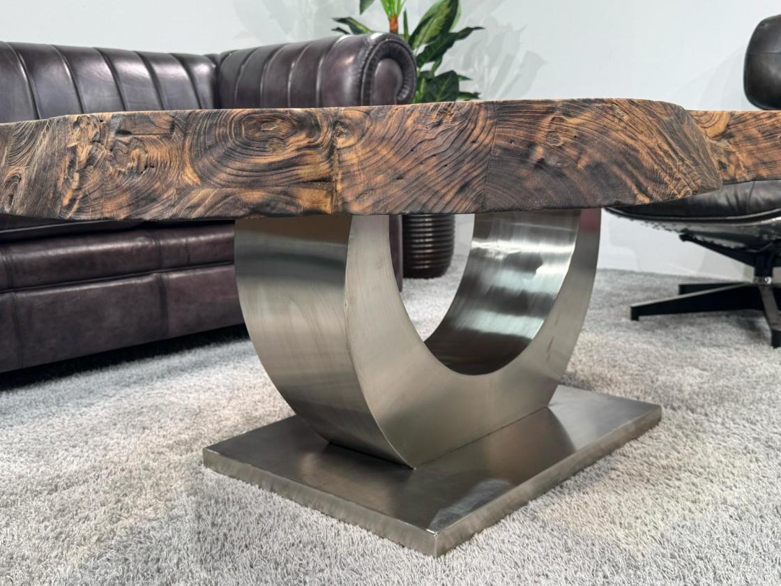 Außergewöhnlicher Couchtisch Fusion aus Holz