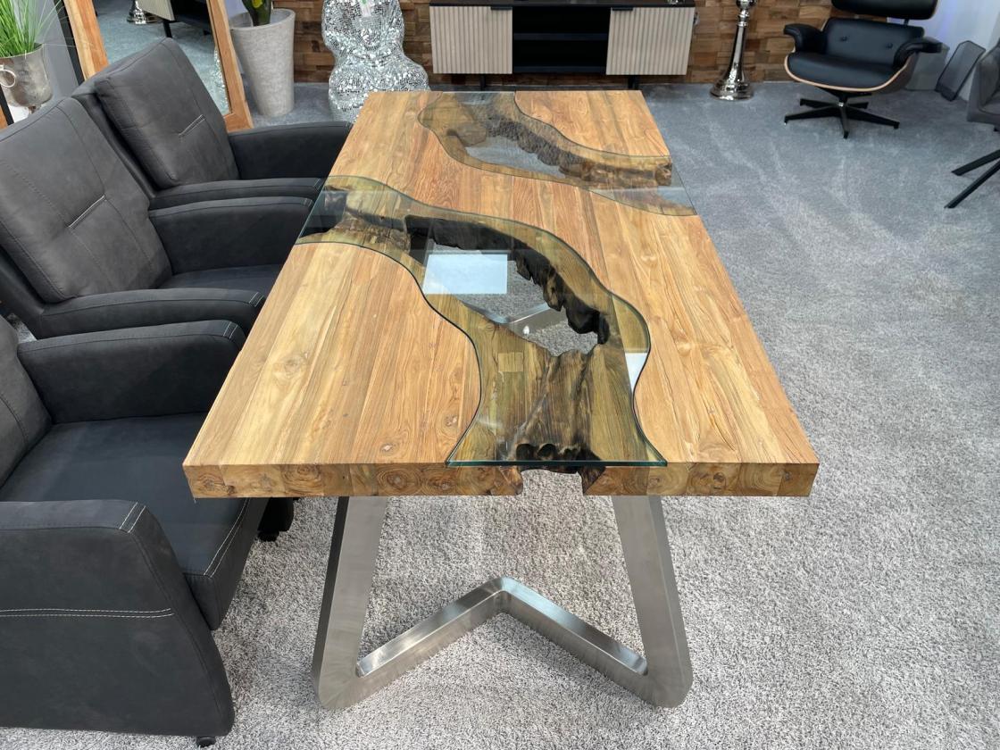 Moderner Esszimmertisch Landscape aus Altholz Holz eckig massiv Esszimmerideen