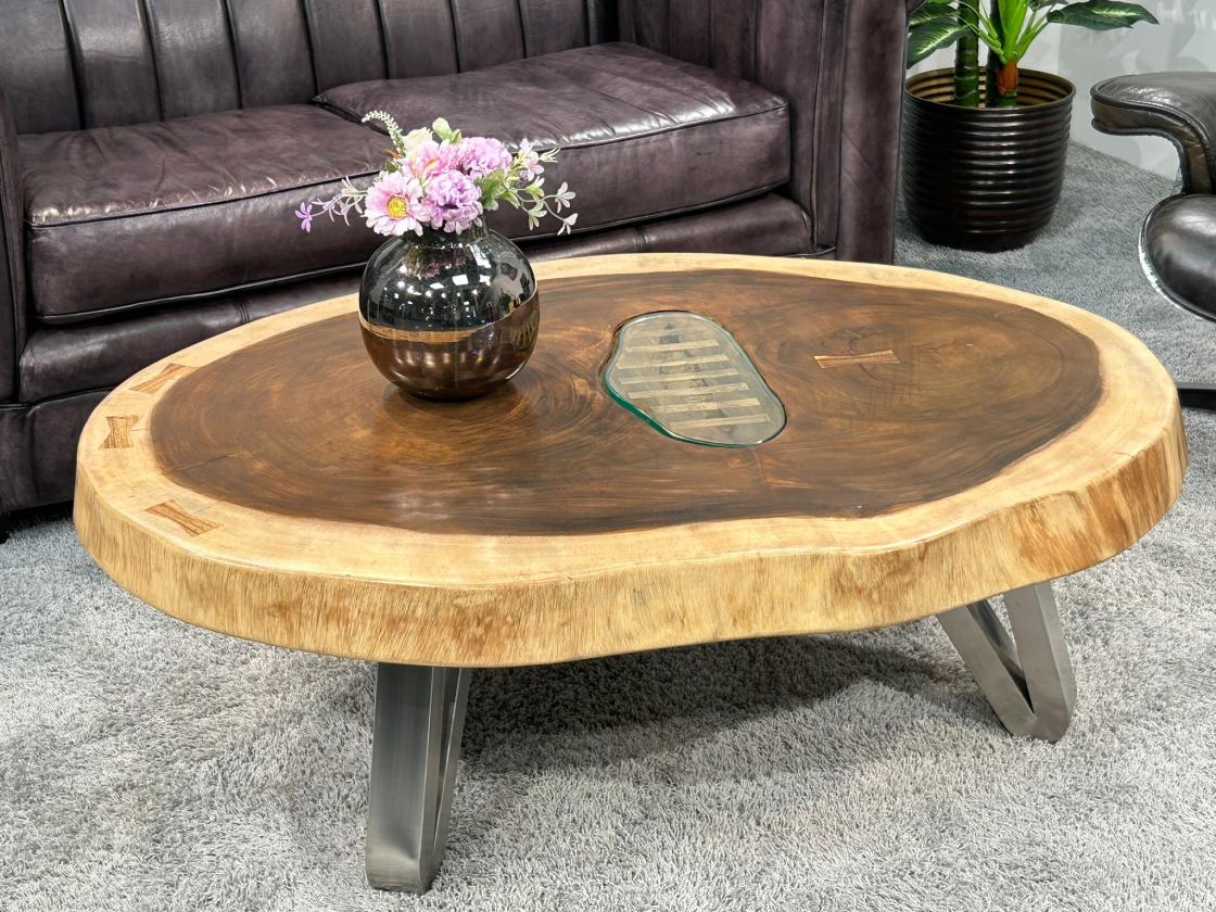 Massiver runder Couchtisch Baumstamm mit Metallgestell