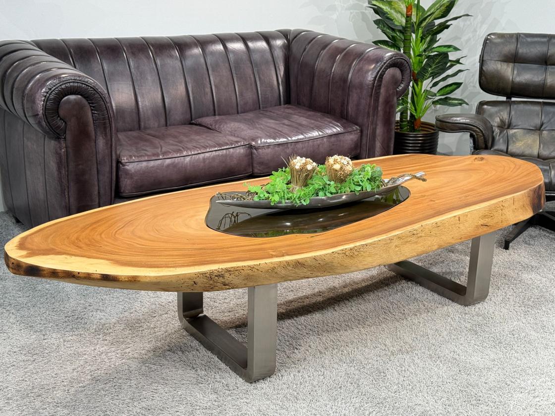Massiver Couchtisch Baumstamm mit Metallgestell