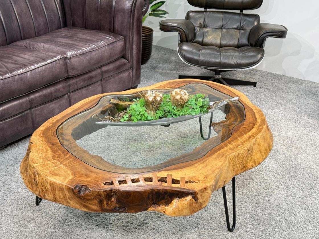 Massiver runder Couchtisch Baumstamm mit Metallgestell