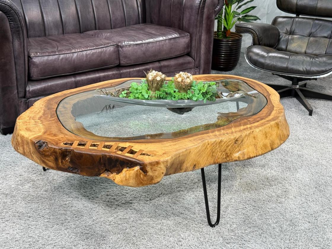 Massiver runder Couchtisch Baumstamm mit Metallgestell