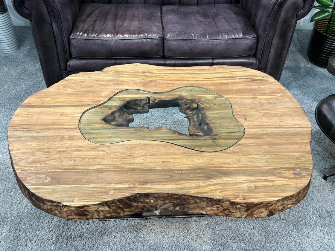 Ovaler Couchtisch Fusion 135 cm aus Holz