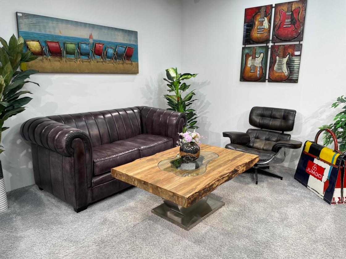 Design Couchtisch aus recyceltem Holz