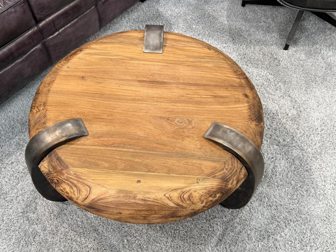 Runder Couchtisch aus Holz Clash