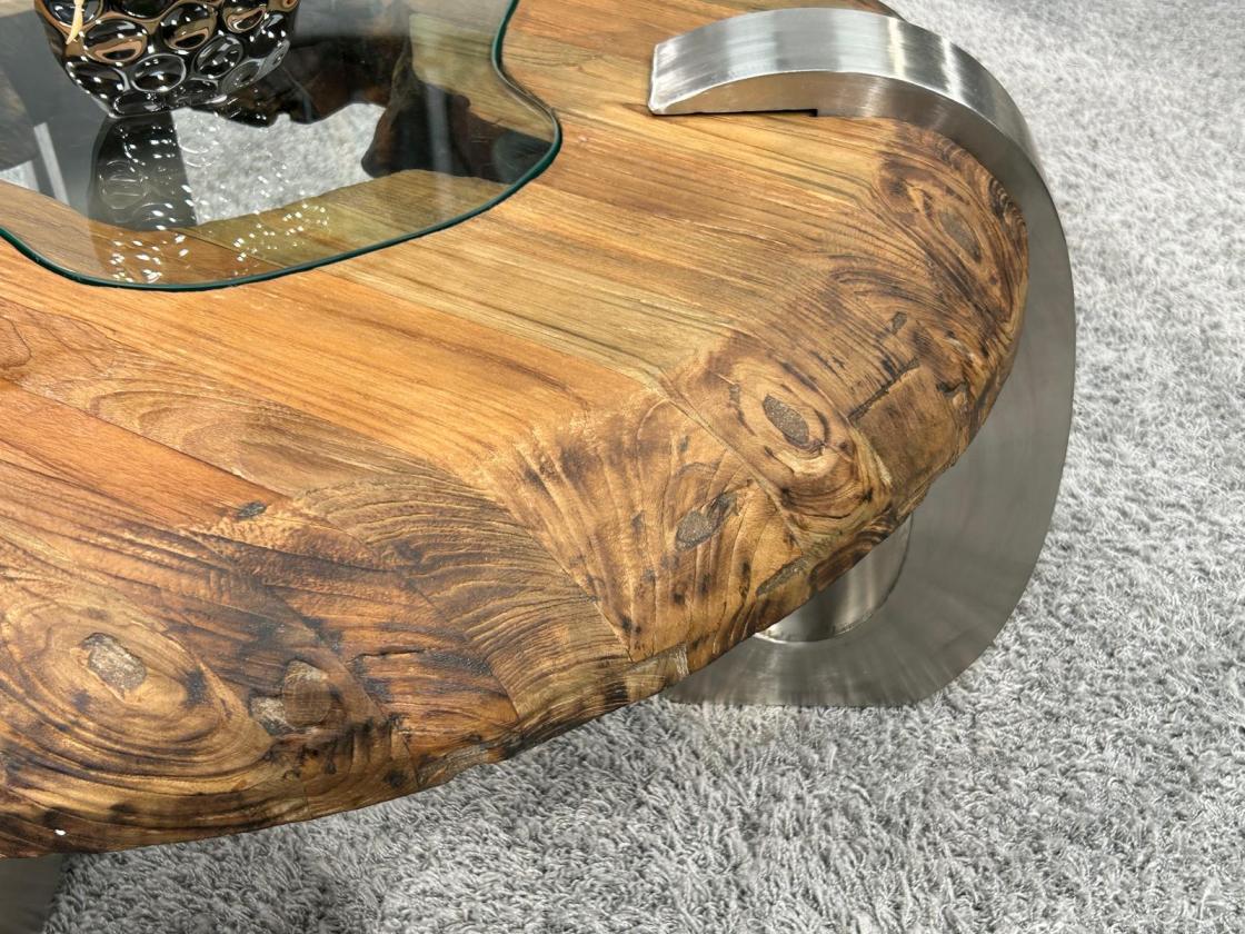 Runder Couchtisch aus Holz Clash
