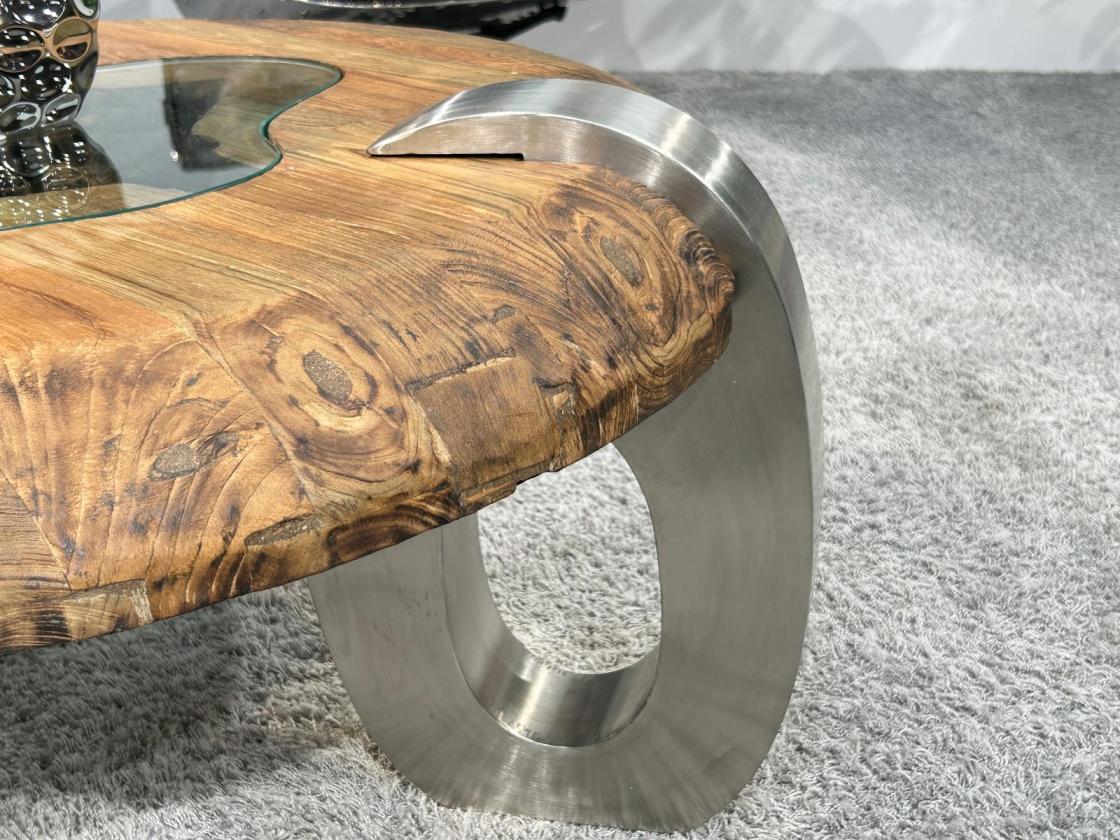 Runder Couchtisch aus Holz Clash