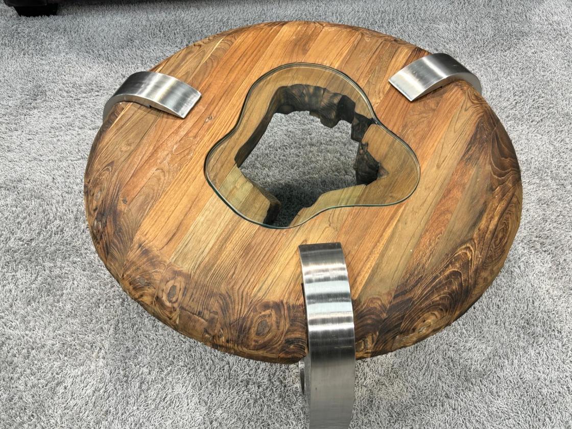 Runder Couchtisch aus Holz Clash