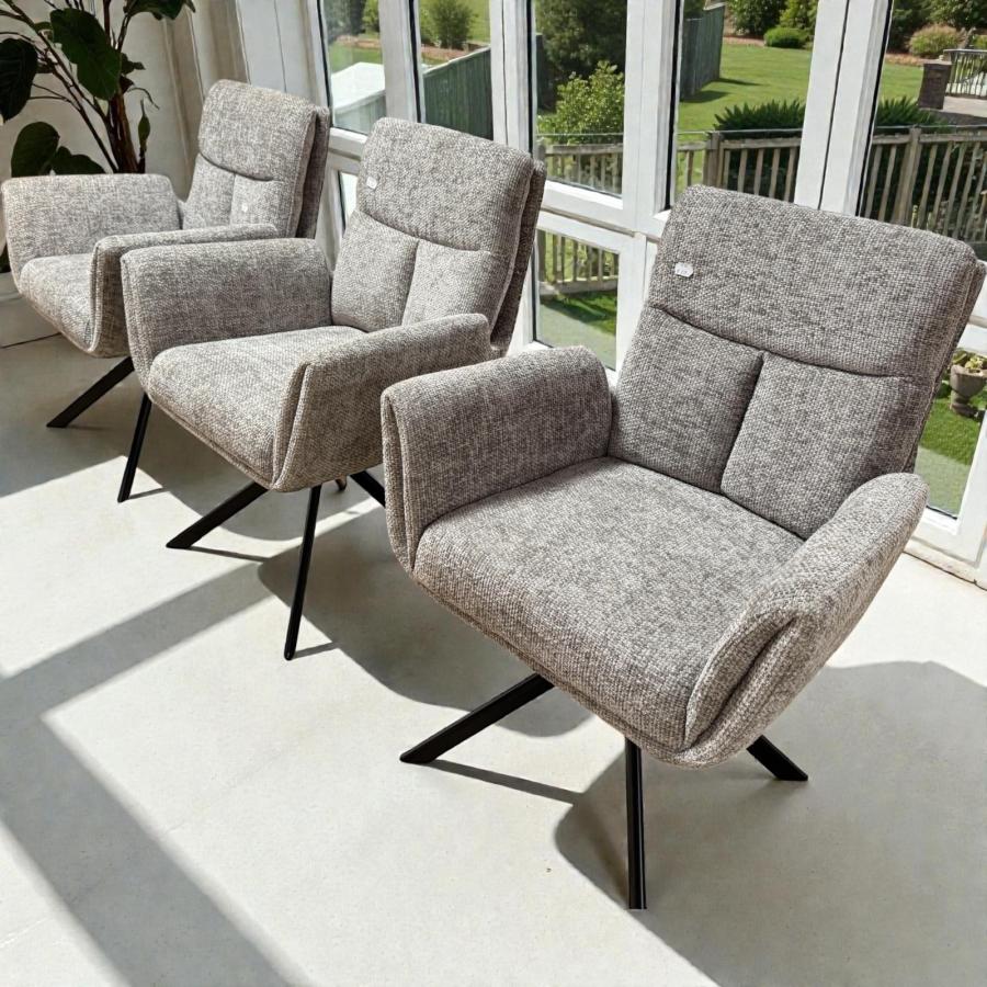 Drehbarer Stuhl mit Armlehne und Drehfunktion