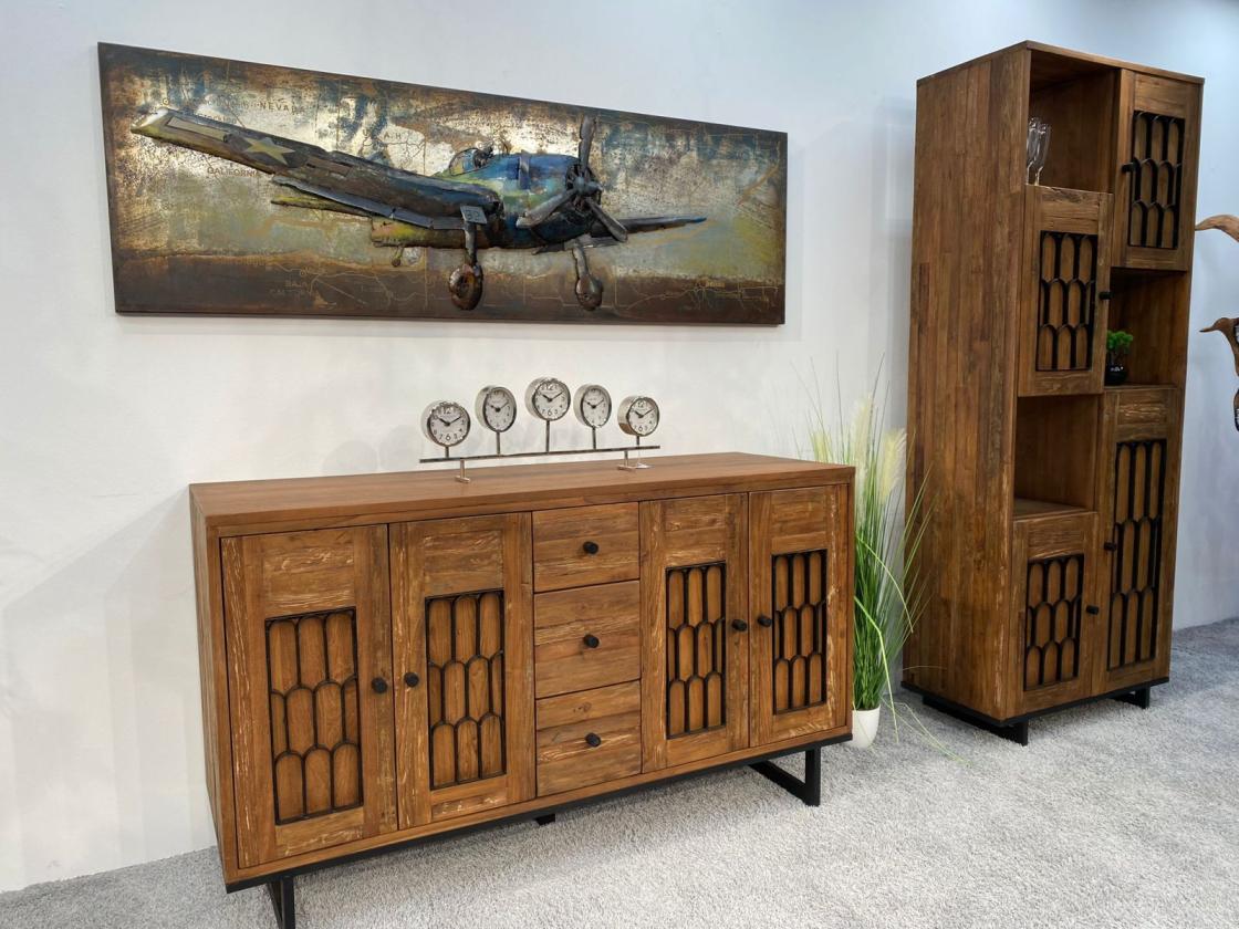 Sideboard / Anrichte "Castle" 152 x 53 x 88,5 cm aus recyceltem Altholz mit Metalldekor und Rohstahlgestell