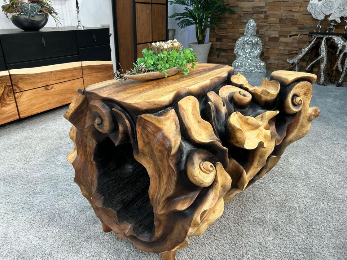 Sideboard aus Holz