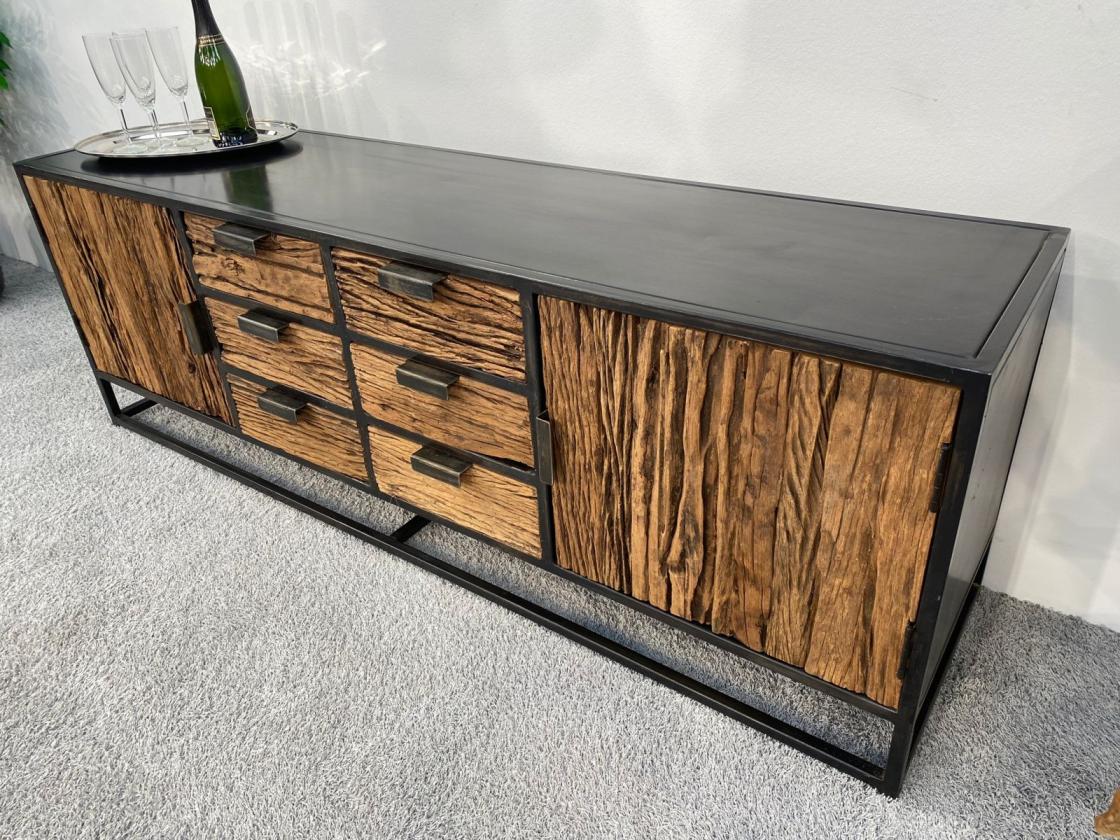 Sideboard / Anrichte "Essence black" 180 x 45 x 61 cm aus recyceltem Altholz mit Stahlkostruktion schwarz lackiert