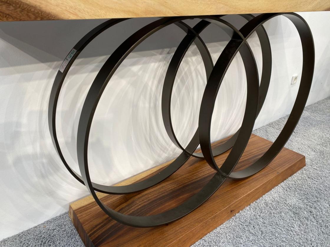 Sideboard aus Holz