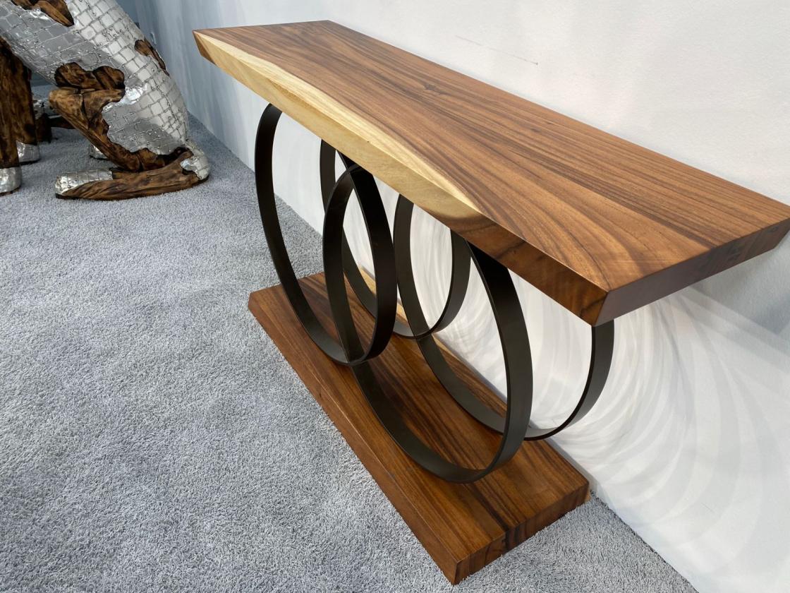 Sideboard aus Holz