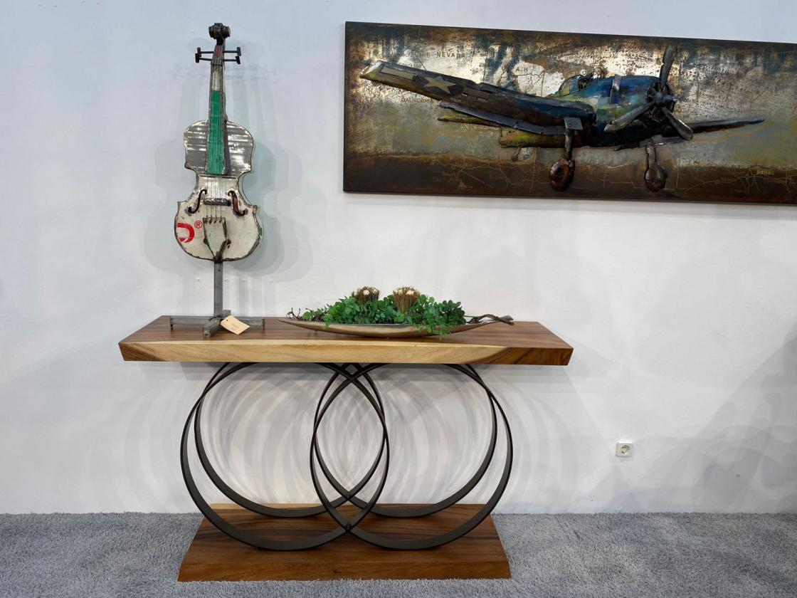 Sideboard aus Holz