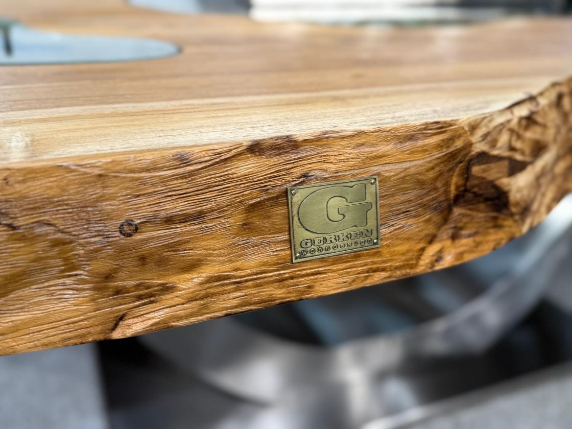 Ungewöhnlicher Esstisch aus Vollholz Fusion Unikat Holz
