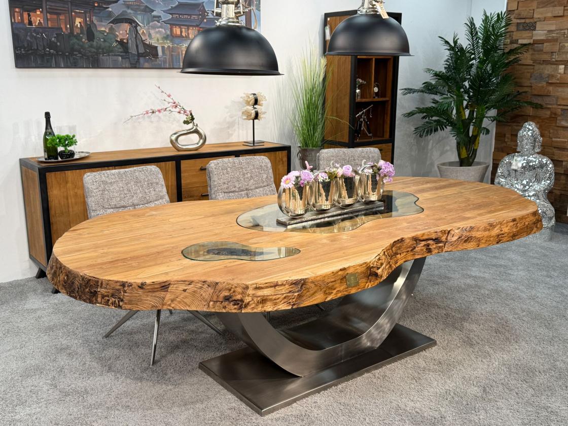 Ungewöhnlicher Esstisch aus Vollholz Fusion Unikat Holz