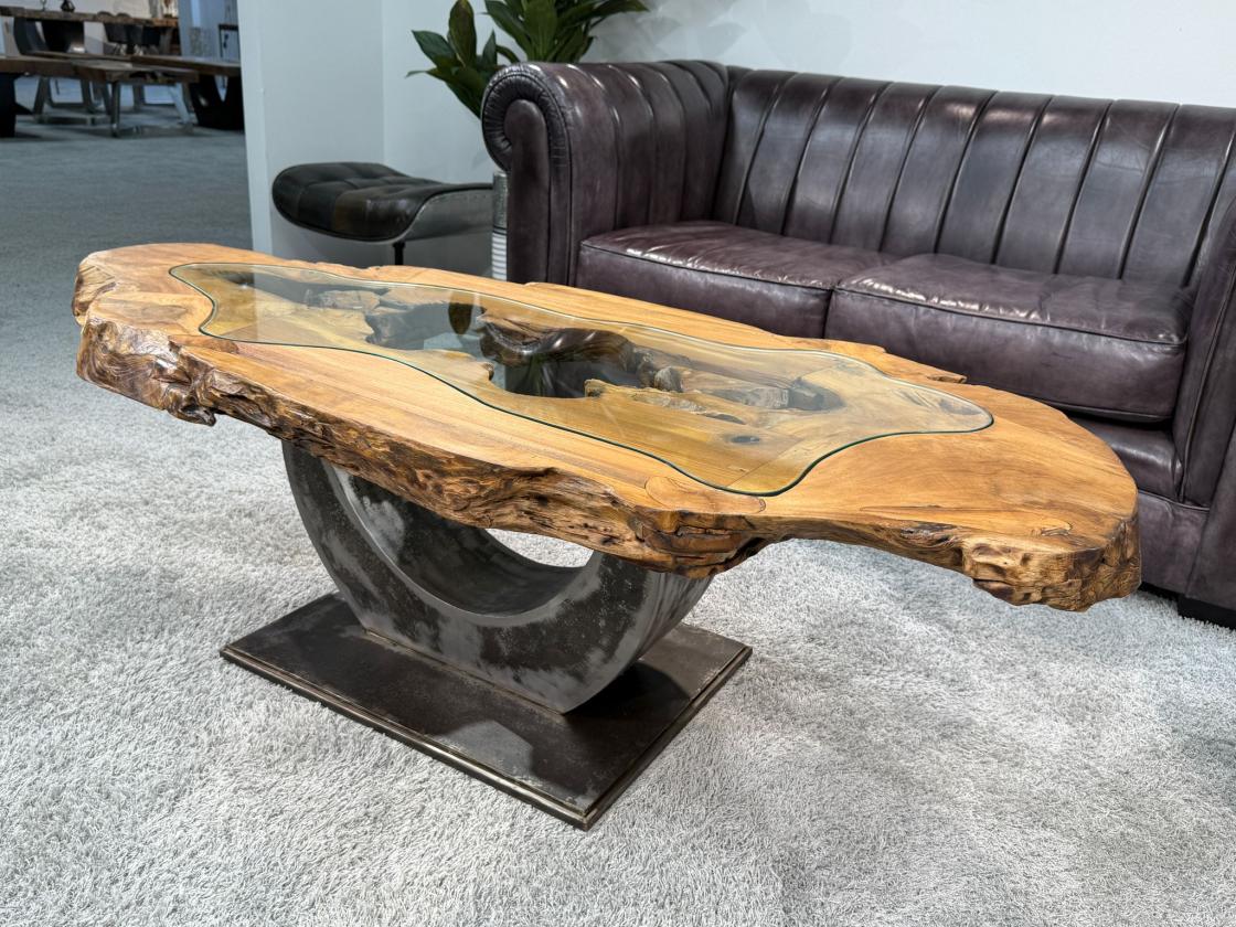 Unikat Couchtisch Baumstamm Baumscheibe Holz massiv handgearbeitet