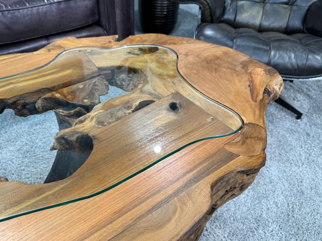 Unikat Couchtisch Baumstamm Baumscheibe Holz massiv handgearbeitet