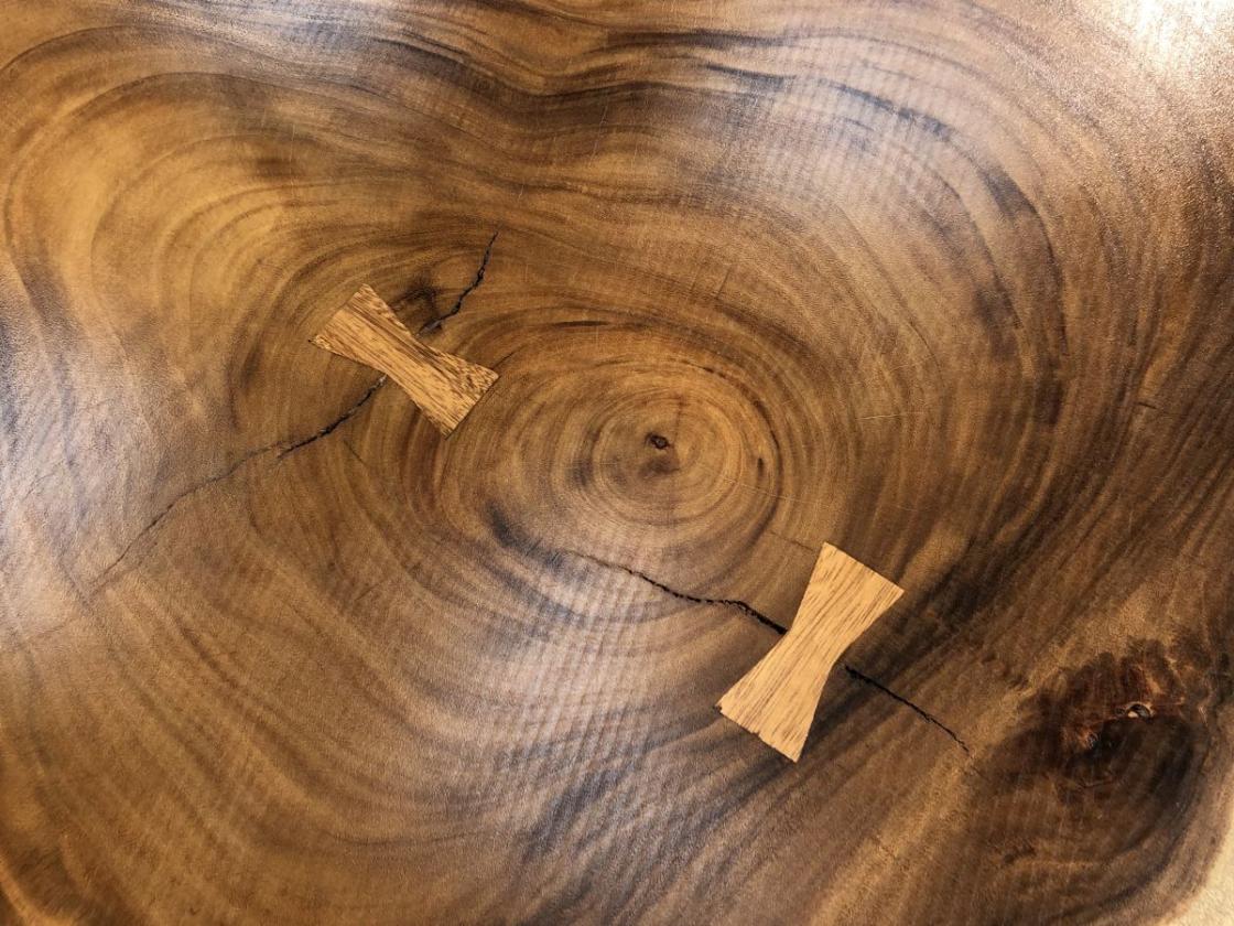 Schreibtisch / Tisch ca. 200 x 60-100 x 78 cm aus einer massivem Baumscheibe Suar inkl. Rohstahlgestell