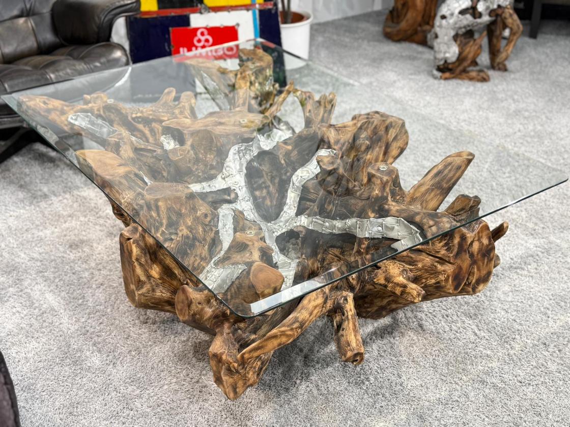 Baumwurzel Couchtisch Root aus Teakholz
