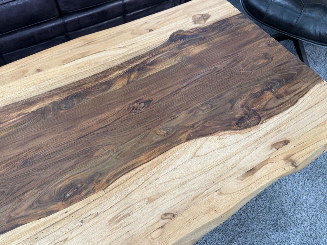Massivholztisch Baumscheibentisch Couchtisch  Baumkante