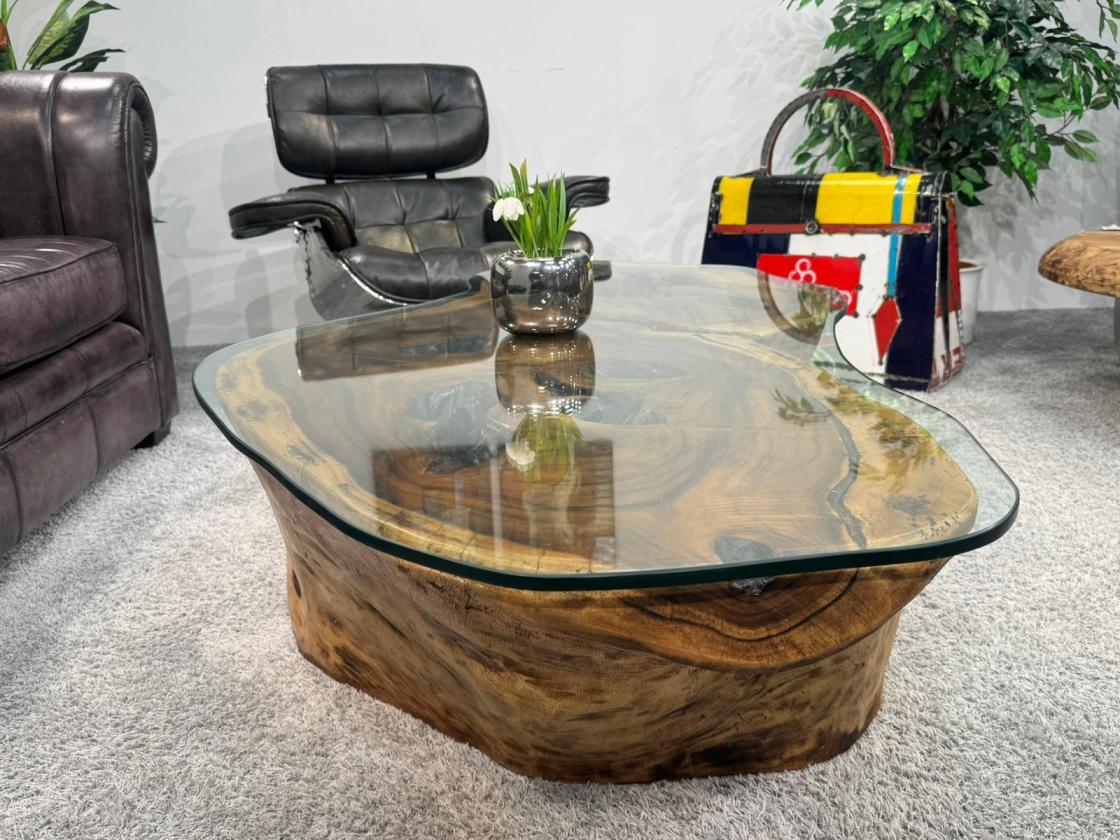Wohnzimmertisch aus Suar-Baumstamm mit Glaseinsatz, 155x85x41 cm