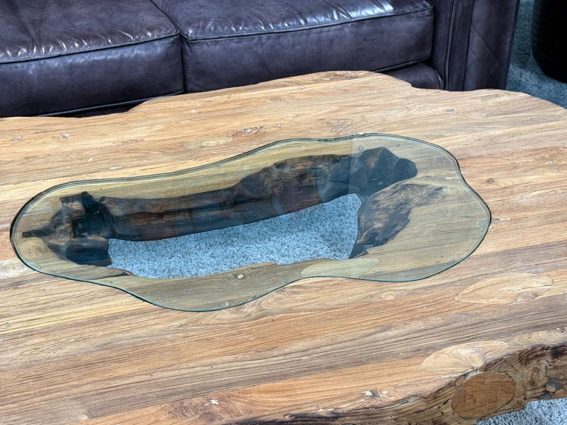 Couchtisch vollholztisch fusion baumkantentisch