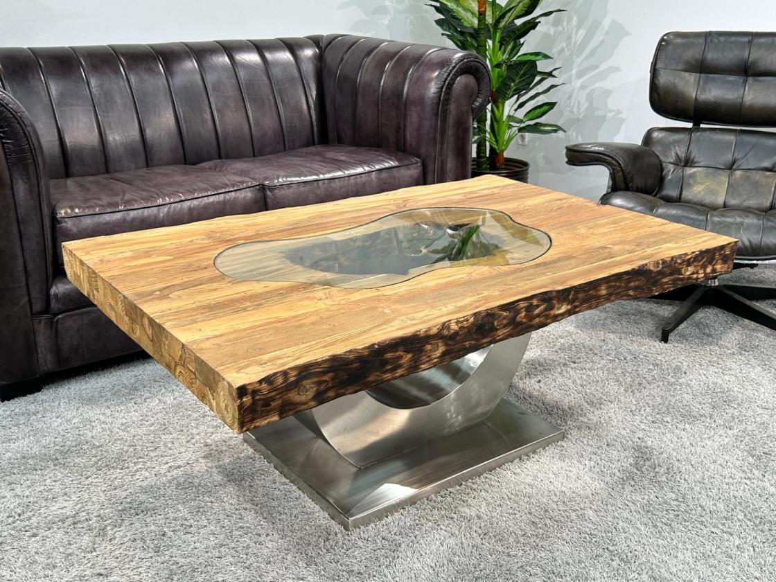 Wohnzimmertisch aus Massivholz recyceltet