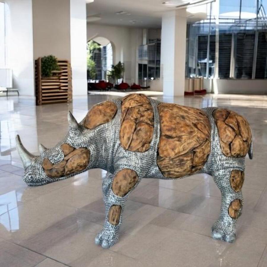 Lebensgroße XXL-Deko Nashorn aus Holz mit Aluminium