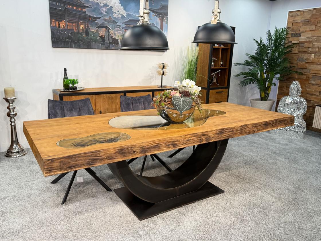 Massiver Teakholztisch mit Halbmond Stahlfuss 250cm