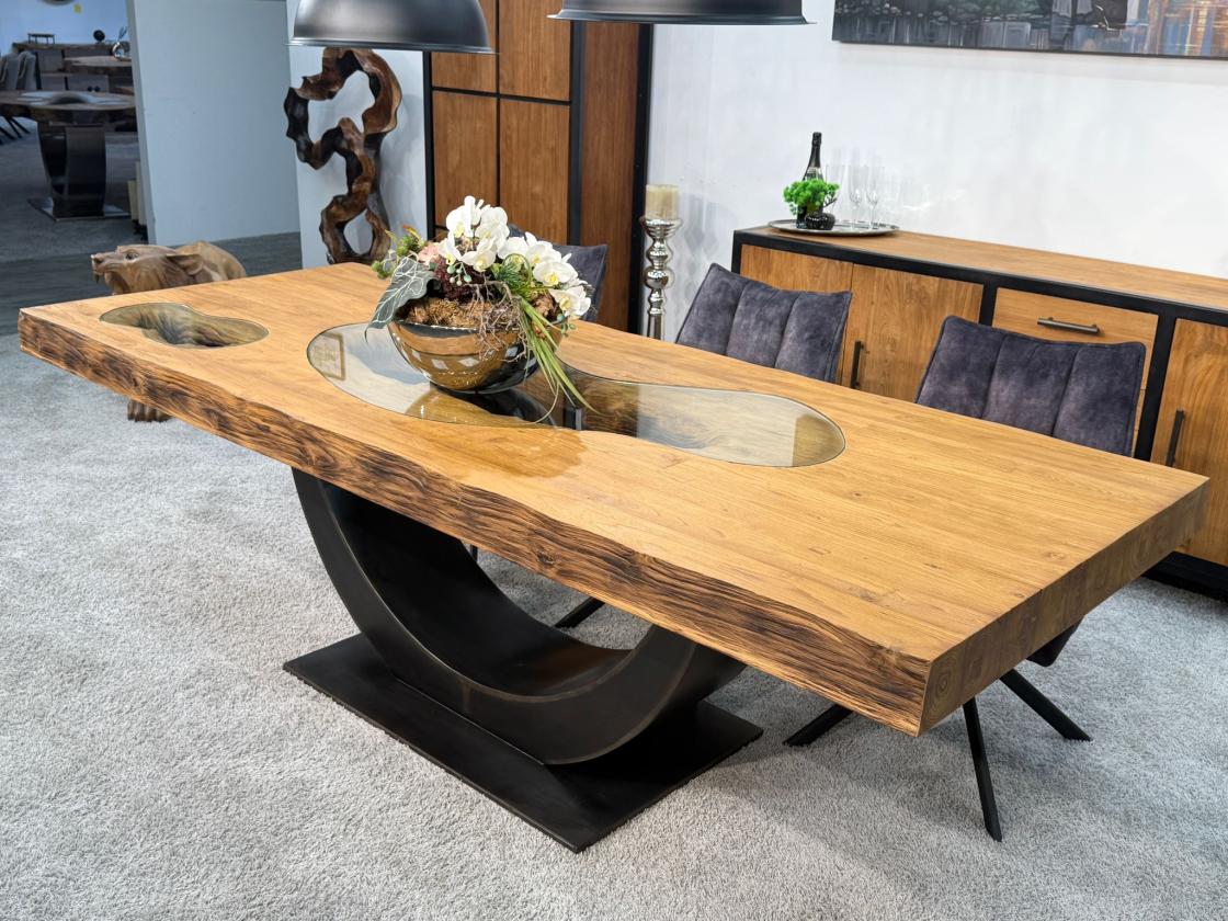 Massiver Teakholztisch mit Halbmond Stahlfuss 250cm