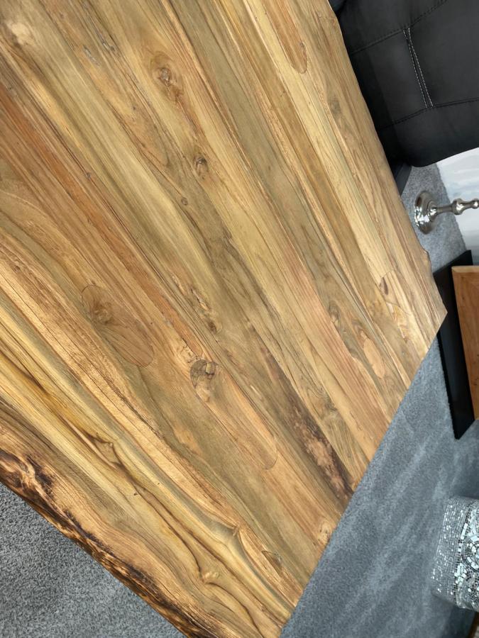 massiver Teakholz Esstisch mit Halbmondfuss