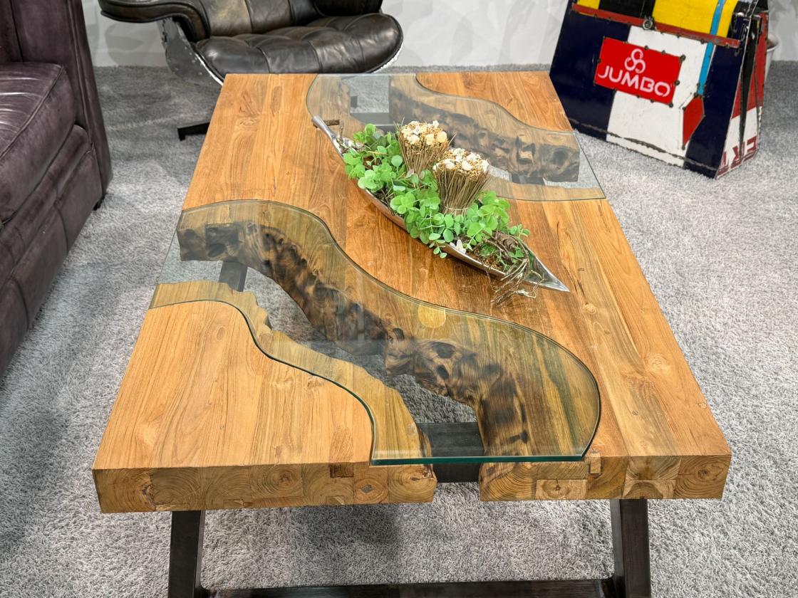 Holz Wohnzimmertisch mit Glasdetails, 140x80x45 cm.