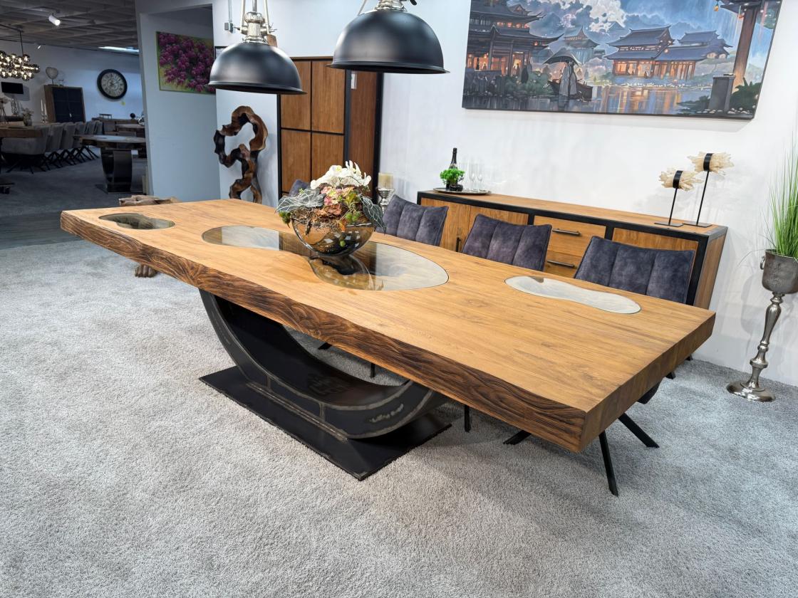 Massiver Teakholztisch mit Halbmond Stahlfuss 300 cm