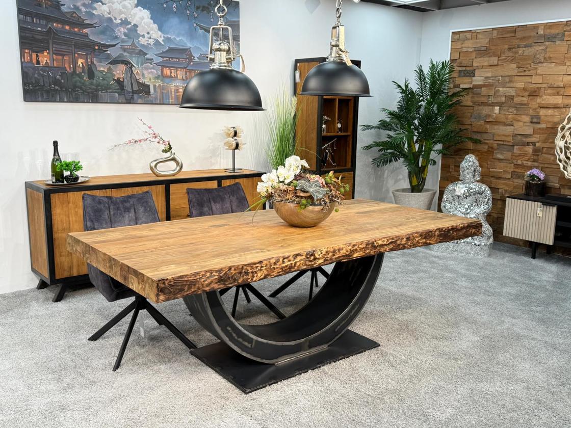 Wohnzimmertisch Deep Island 220x100 aus massivem Altholz und Rohstahl