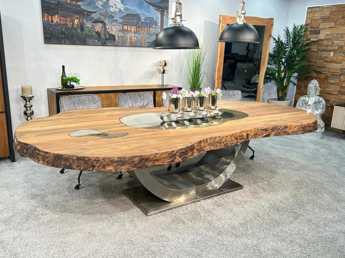 Außergewöhnlicher Esstisch 300 cm Fusion Vollholz massiv