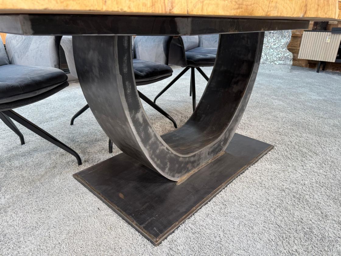 Baumscheiben Esstisch "Lakeside" aus massivem Suarholz