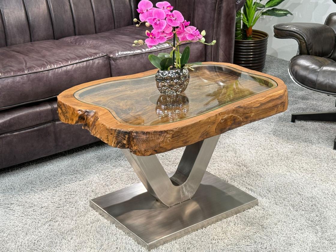 Antiker Design Sofatisch aus einem Reismörser